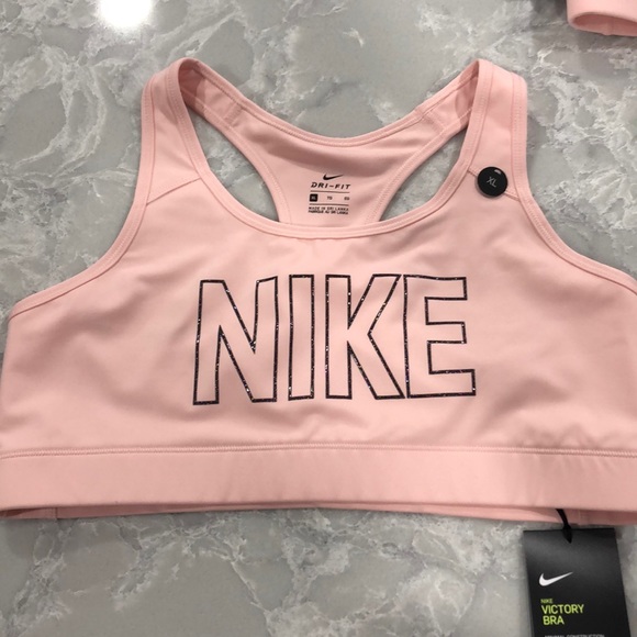 Nike Other - Women’s Nike glitter bra XL